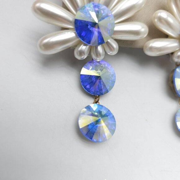 Vintage Faux Pearl Blue Iridescent Crystal Clip-On Dangle Earrings - Picture 3 of 5